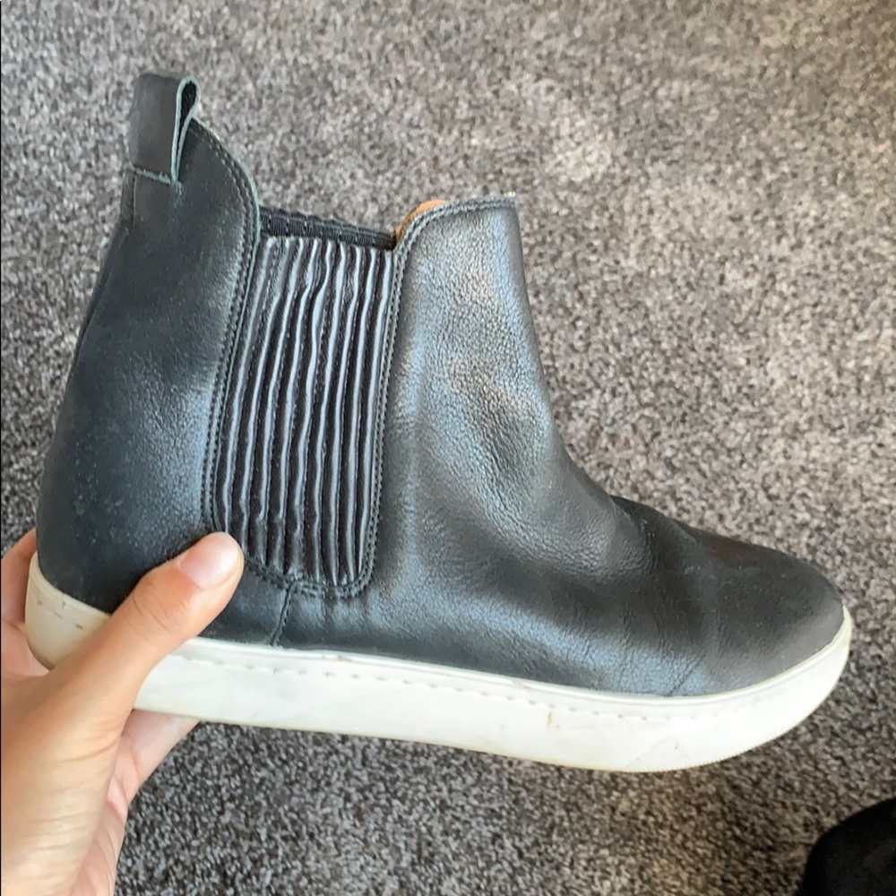Loeffler Randall boot